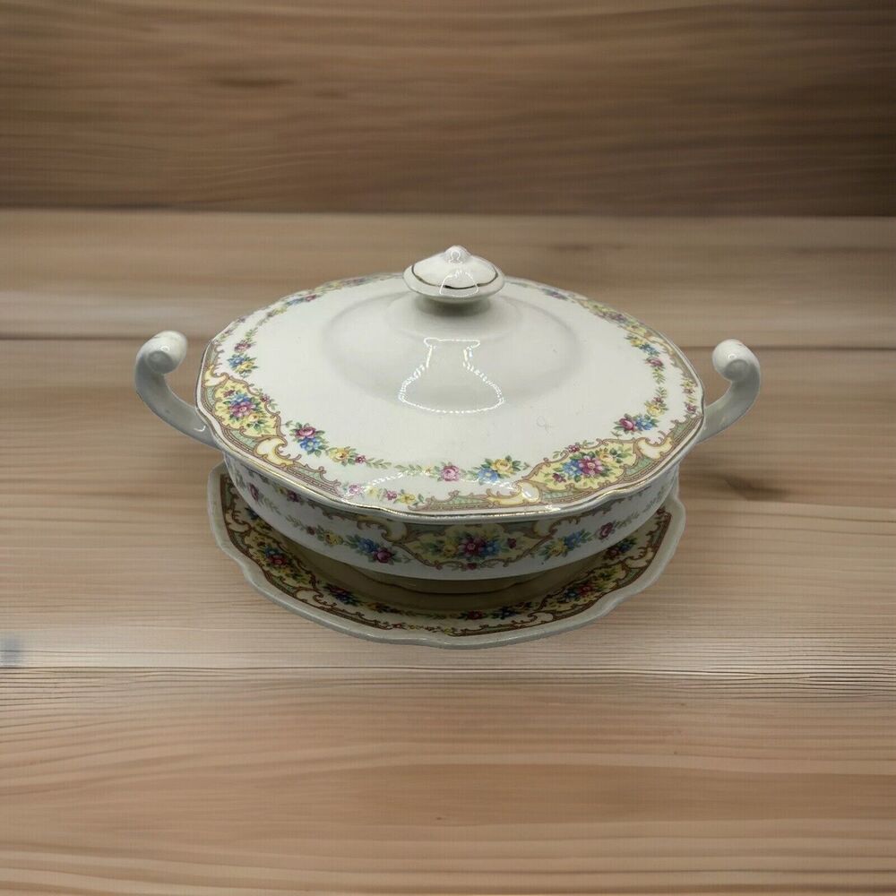 Antique 1930’s Mt Clemens MILDRED Casserole Covered Vegetable Dish And Plate